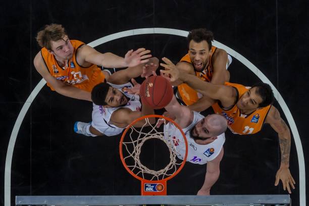 首局很快便 首局很快便