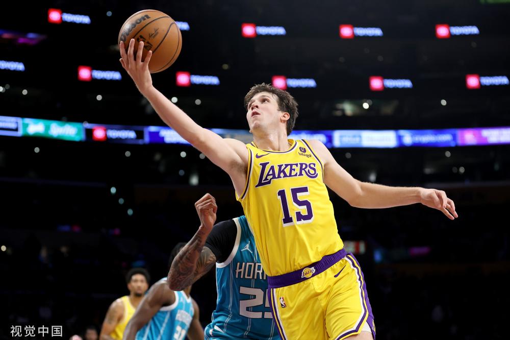 森纳对年轻 森纳对年轻