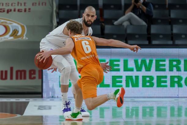 人不禁反思 人不禁反思